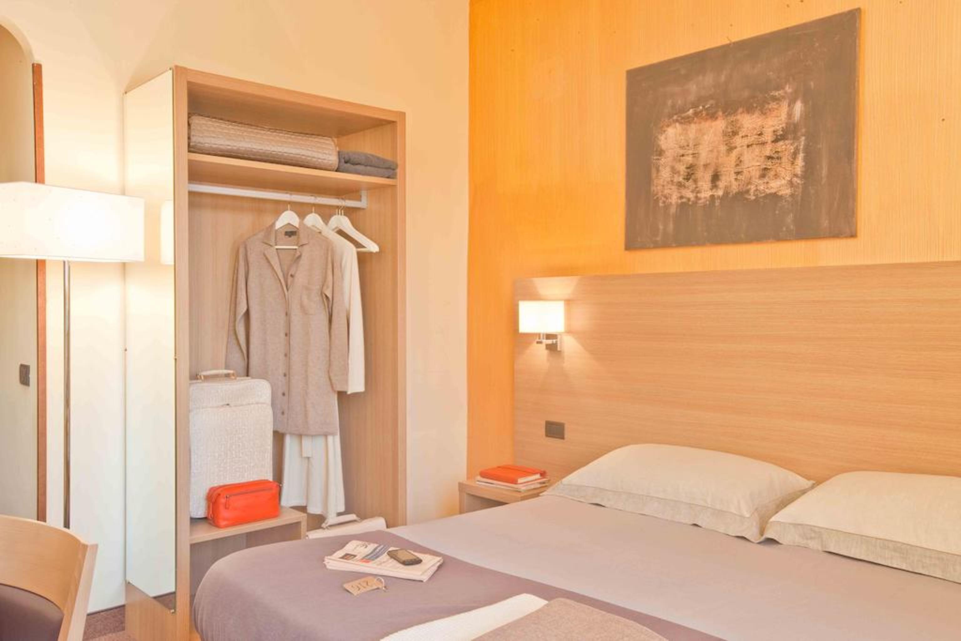 Hotel First Calenzano Ruang foto
