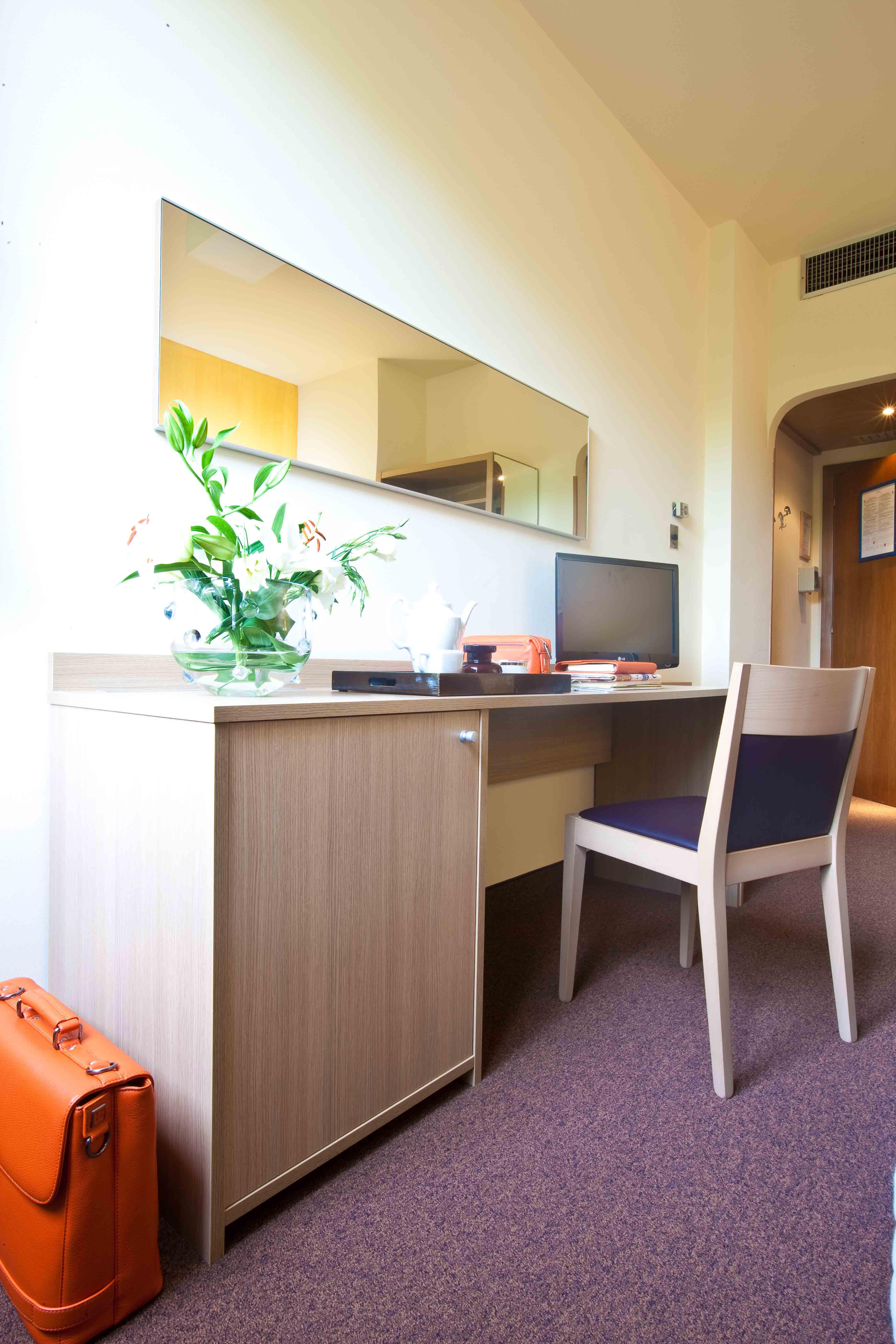 Hotel First Calenzano Ruang foto